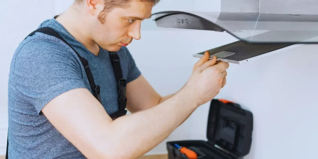 Kitchen Exhaust Technician